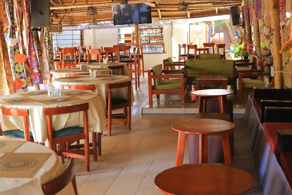 Harambee Bar and Restaurant 03
